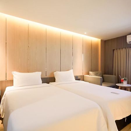 Golden City Rayong Hotel Zewnętrze zdjęcie