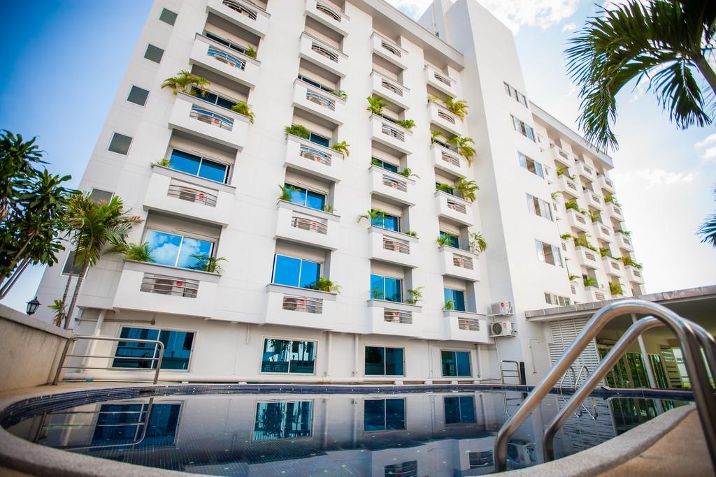 Golden City Rayong Hotel Zewnętrze zdjęcie
