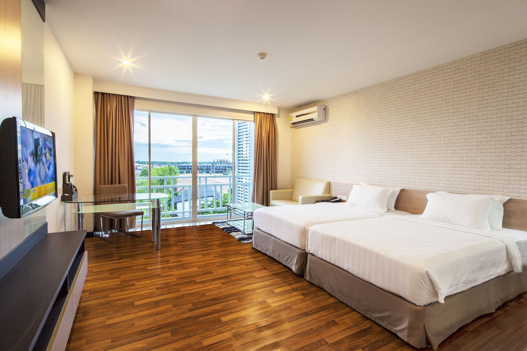 Golden City Rayong Hotel Zewnętrze zdjęcie
